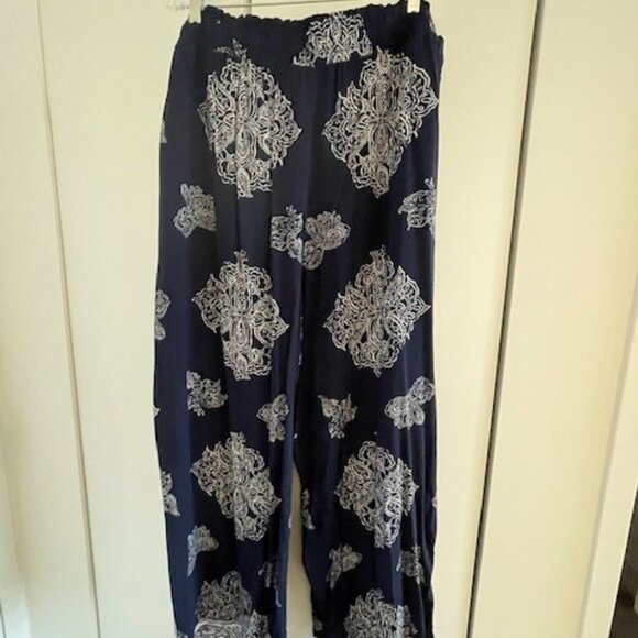 Lane Bryant pull-on paperbag Blue & White lightweight Pants - Picture 1 of 5